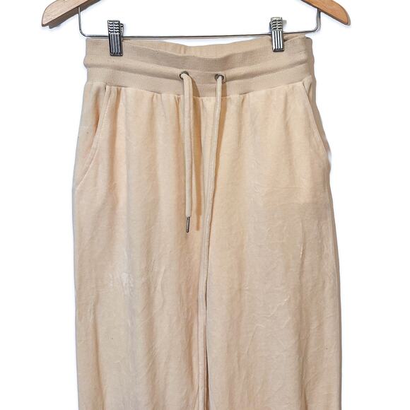 3 FOR $50! 🎁 TRUE RELIGION Velour Crop Sweatsuit Joggers in Pearl Sz. S - Picture 6 of 12